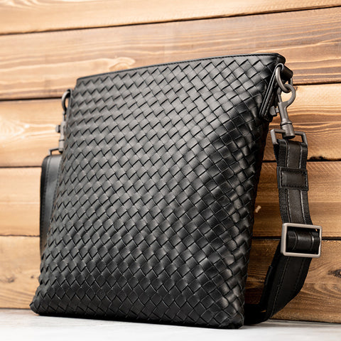 Vertical Top Leather Woven Fashionable Men's Bag