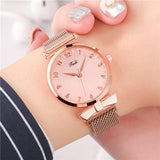 Suit Women's Quartz Watch With Bracelet